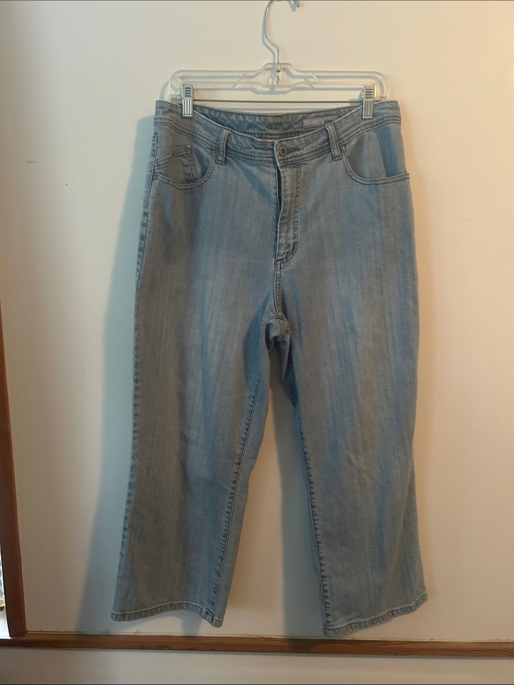 Chico's Platinum 5 pocket denim crop
